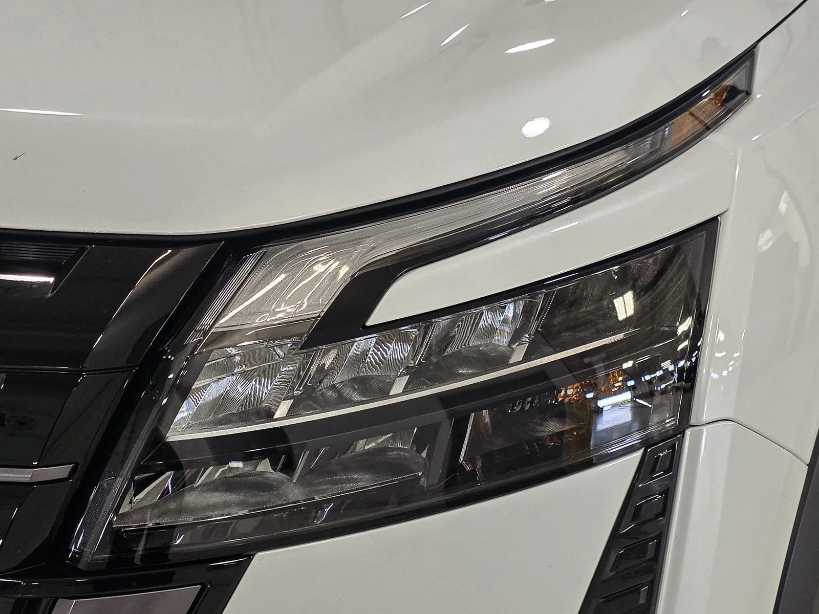 New 2026 Everest White Pearl TriCoat Nissan SV image 14