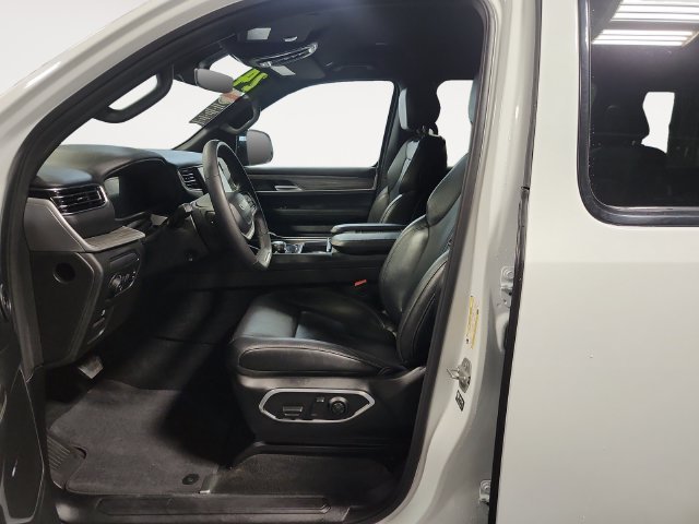 Used 2024 White Jeep Series III image 9