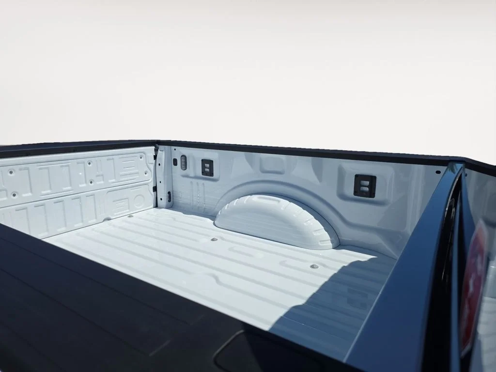 New 2026 OXFORD WHITE Ford XL image 12