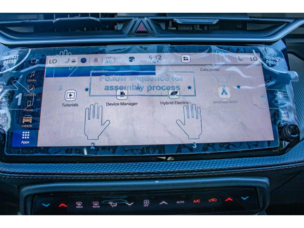 New 2026 Bright White Clearcoat Jeep Laredo image 28