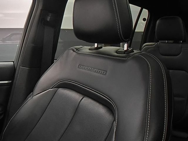 Used 2023 White Jeep Overland image 39