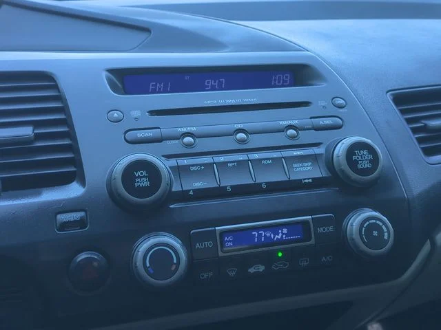 Used 2007  Honda Hybrid image 35