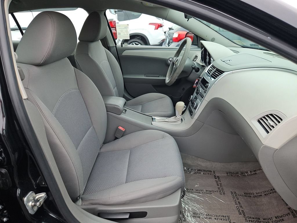Used 2011 Black Granite Metallic Chevrolet LS image 28