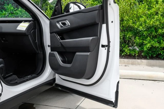 New 2026 White Land Rover S image 54