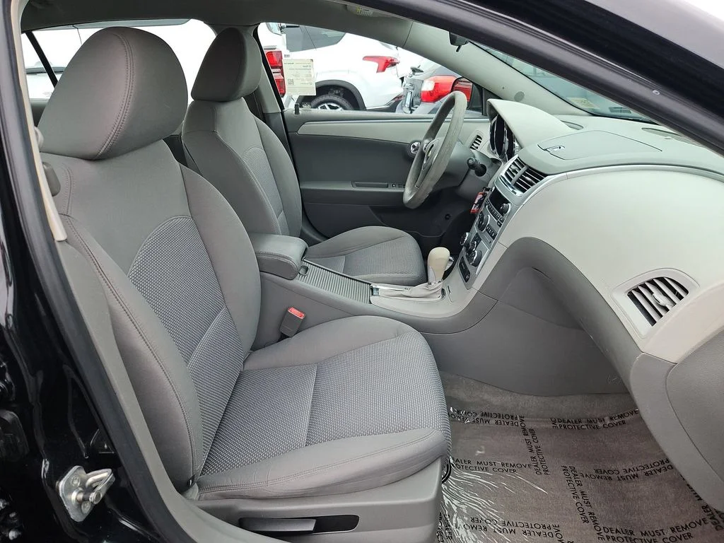 Used 2011 Black Granite Metallic Chevrolet LS image 28