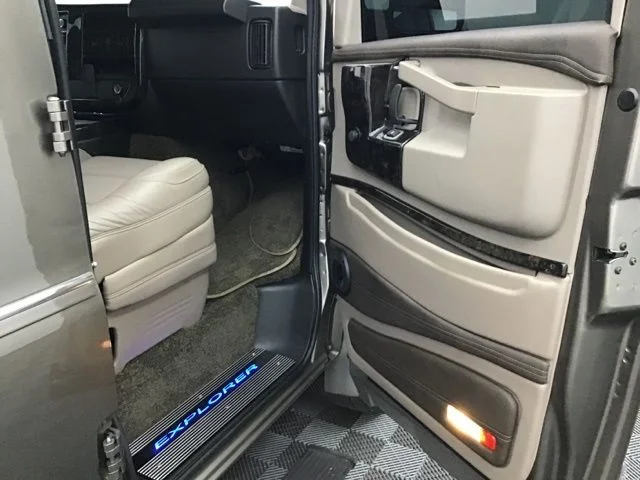 Used 2023 Bronze Chevrolet Explorer Limited SE image 39