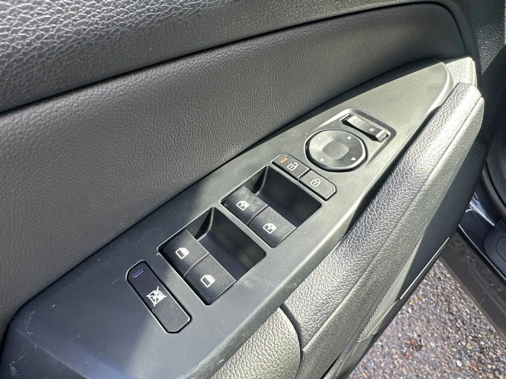 New 2026 Gray Kia EX image 8
