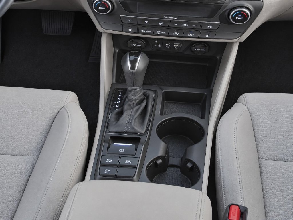 Used 2020 Silver Hyundai Sport image 14