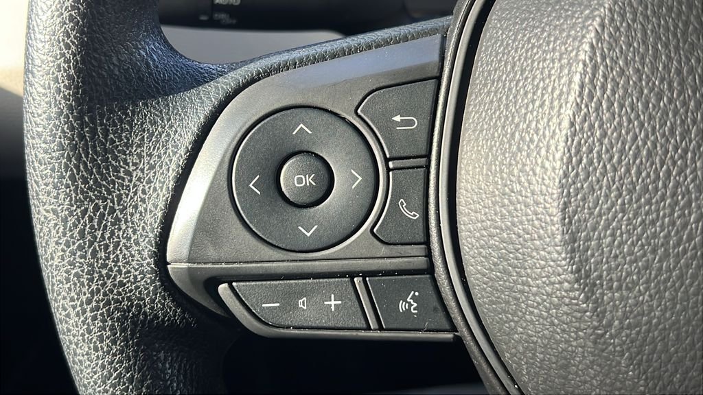 2025 Toyota Corolla LE - Photo 19