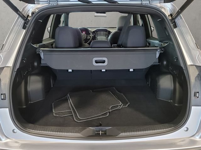 Used 2025 Ice Silver Metallic Subaru Premium image 36