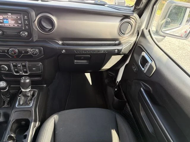 Used 2020 White Jeep Unlimited Sport S image 16