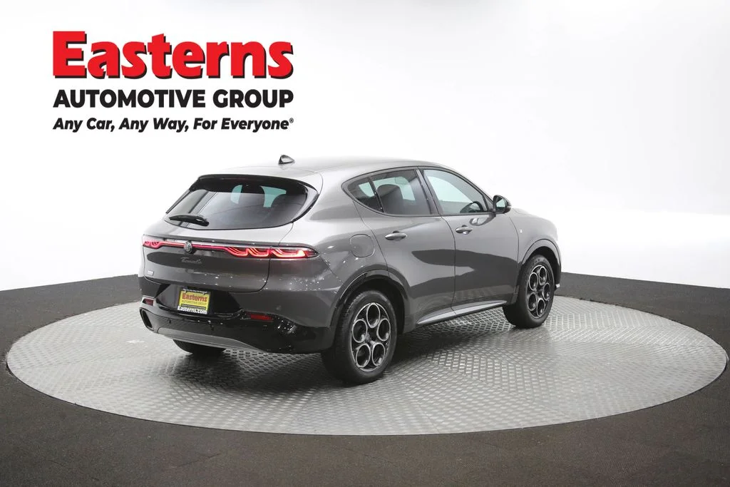 Used 2024 Silver Alfa Romeo Ti image 38