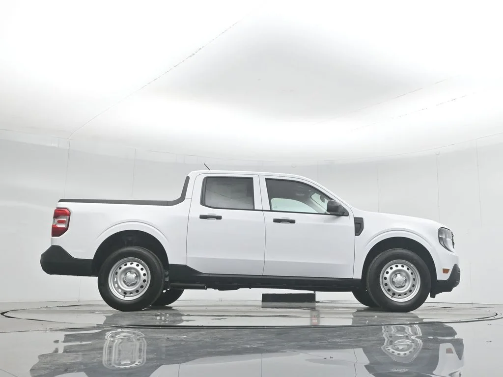 New 2026 Oxford White Ford XL image 44