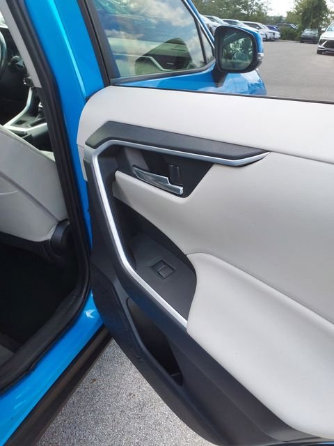 2019 Toyota RAV4 XLE Premium - Photo 21