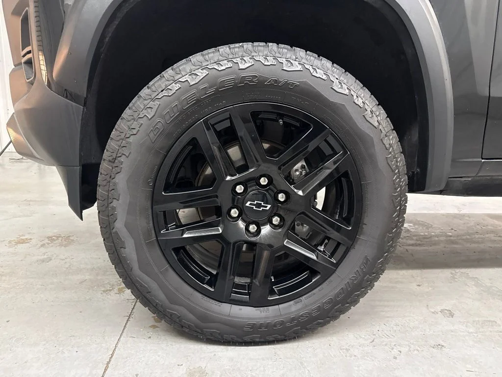 Used 2023 Black Chevrolet Trail Boss image 22
