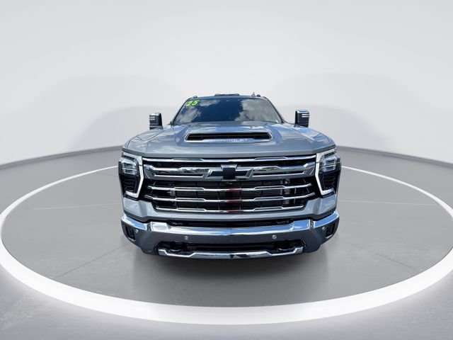 Used 2025 Gray Chevrolet LTZ image 3