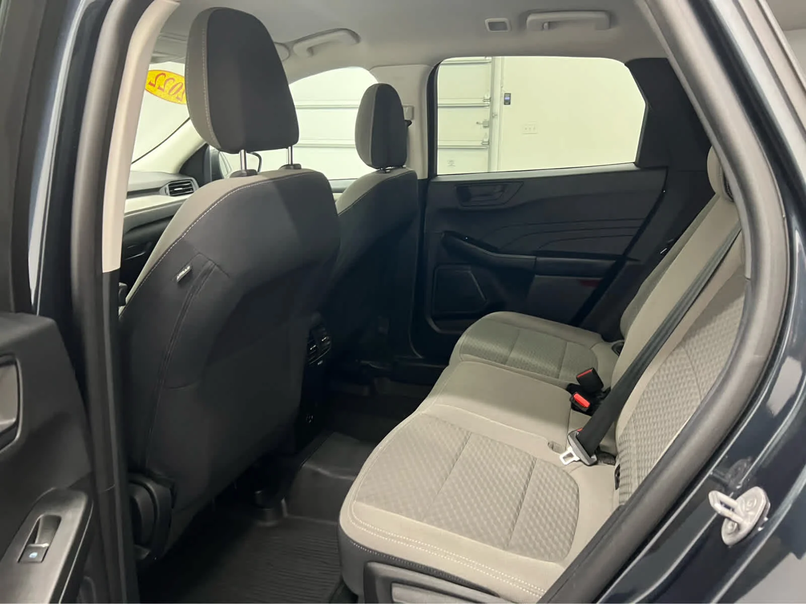 Used 2022 Stone Blue Metallic Ford SE image 10