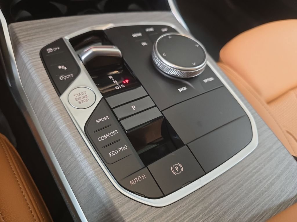New 2026 Dravit Grey Metallic BMW 330i image 13