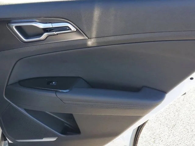 2025 Kia Sportage EX Hybrid - Photo 33