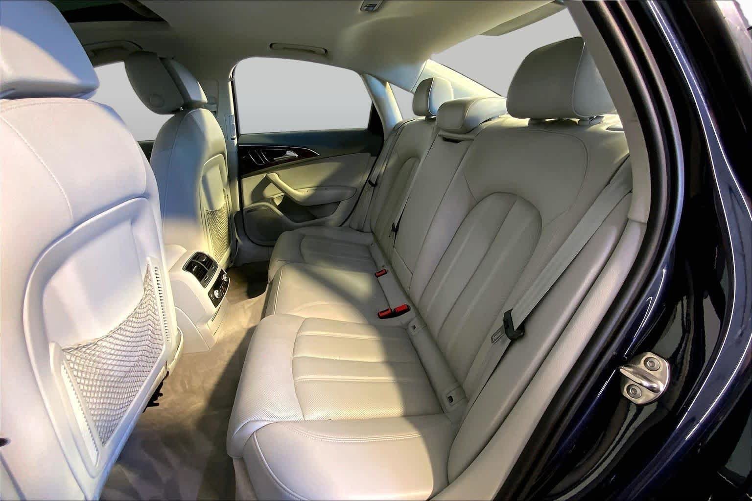 Used 2014 Moonlight Blue Metallic Audi 3.0T Prestige image 21