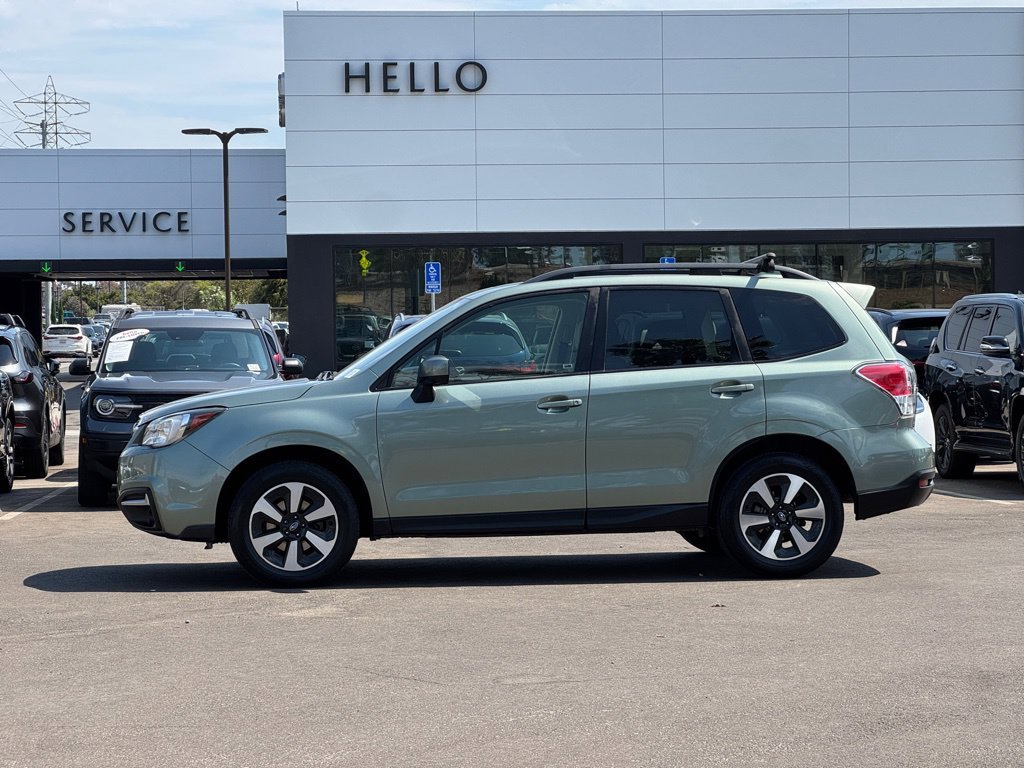 Used 2018 Green Metallic Subaru 2.5i Premium image 7