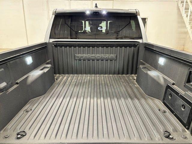 Used 2025 CELESTIAL SILVER Toyota  image 23