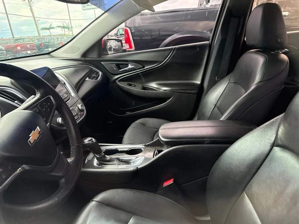 Used 2016 Red Chevrolet LT image 14