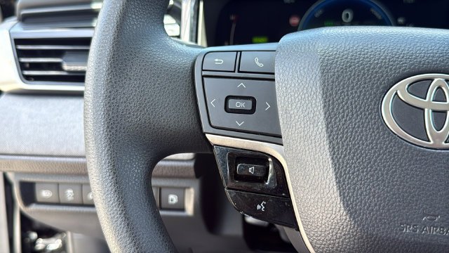 Used 2025 Midnight Black Metallic Toyota LE image 22