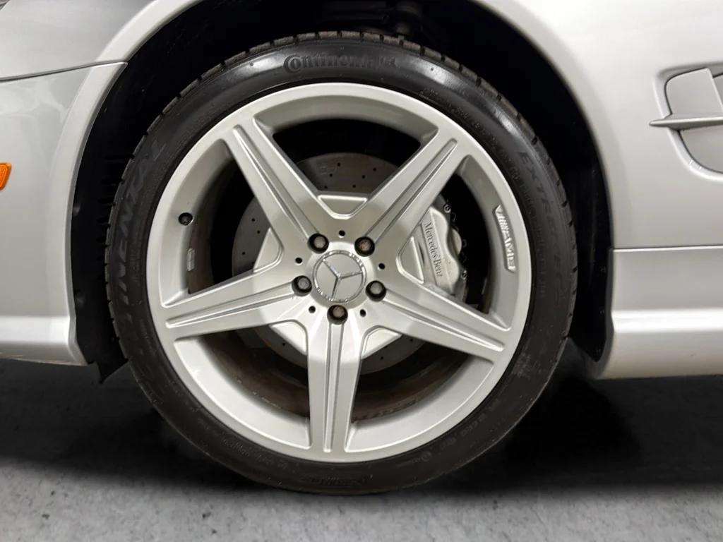 Used 2009 Silver Mercedes-Benz SL 550 image 49