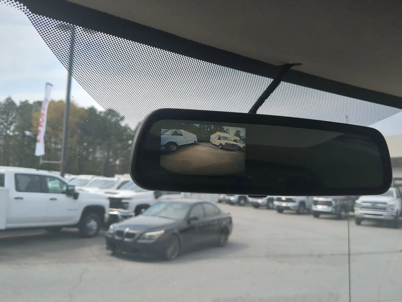 New 2025 Summit White GMC Work Van image 14