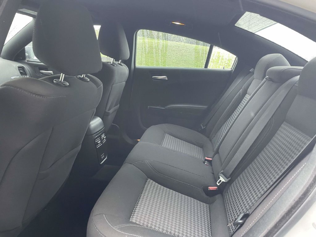 Used 2023 White Dodge SXT image 10