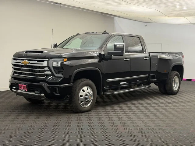 2024 Chevrolet Silverado 3500 High Country