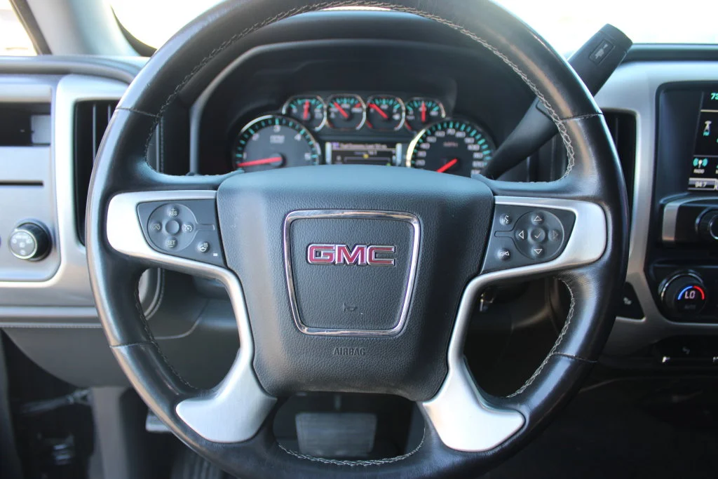 Used 2017 Black GMC SLT image 26
