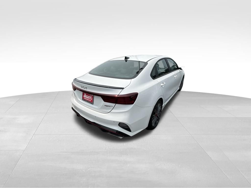 Used 2023 White Kia GT image 17