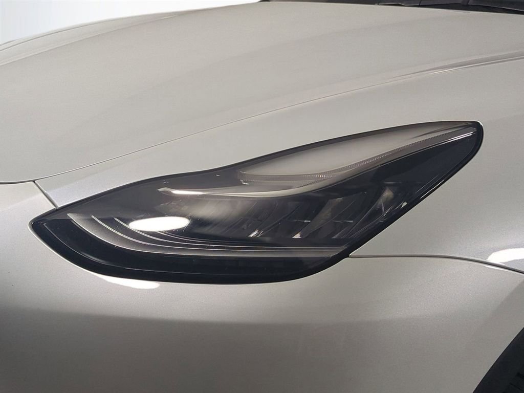 2023 Tesla Model Y Long Range - Photo 10