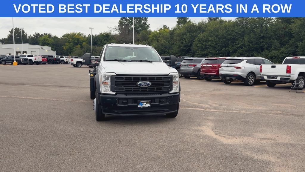 Used 2024  Ford XL image 3