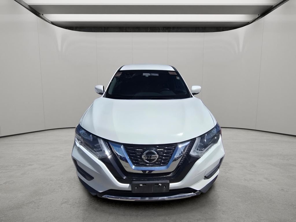 Used 2020 Glacier White Nissan S image 12
