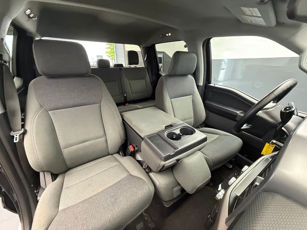 Used 2025 Black Ford XLT image 71
