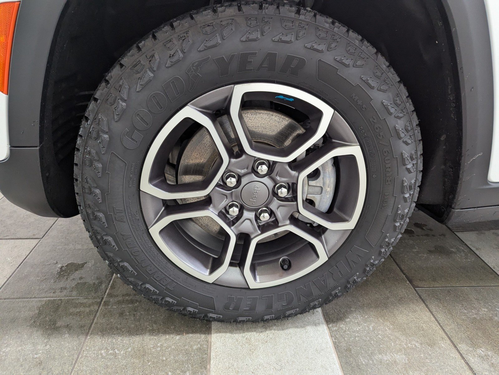 2022 Jeep Cherokee Trailhawk 4xe photo 4