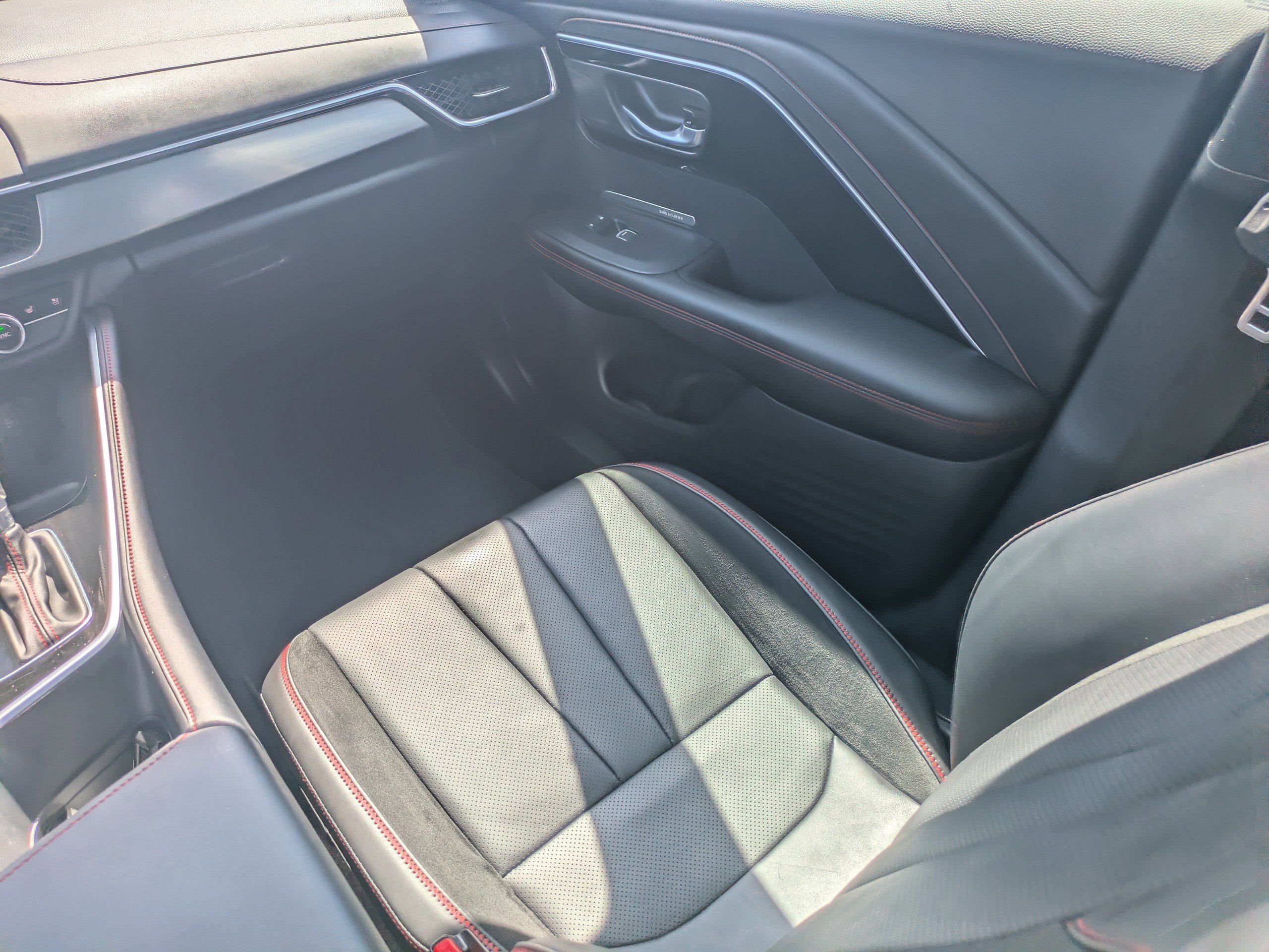 Used 2025 Solar Silver Metallic Acura A-Spec Advance Package image 54