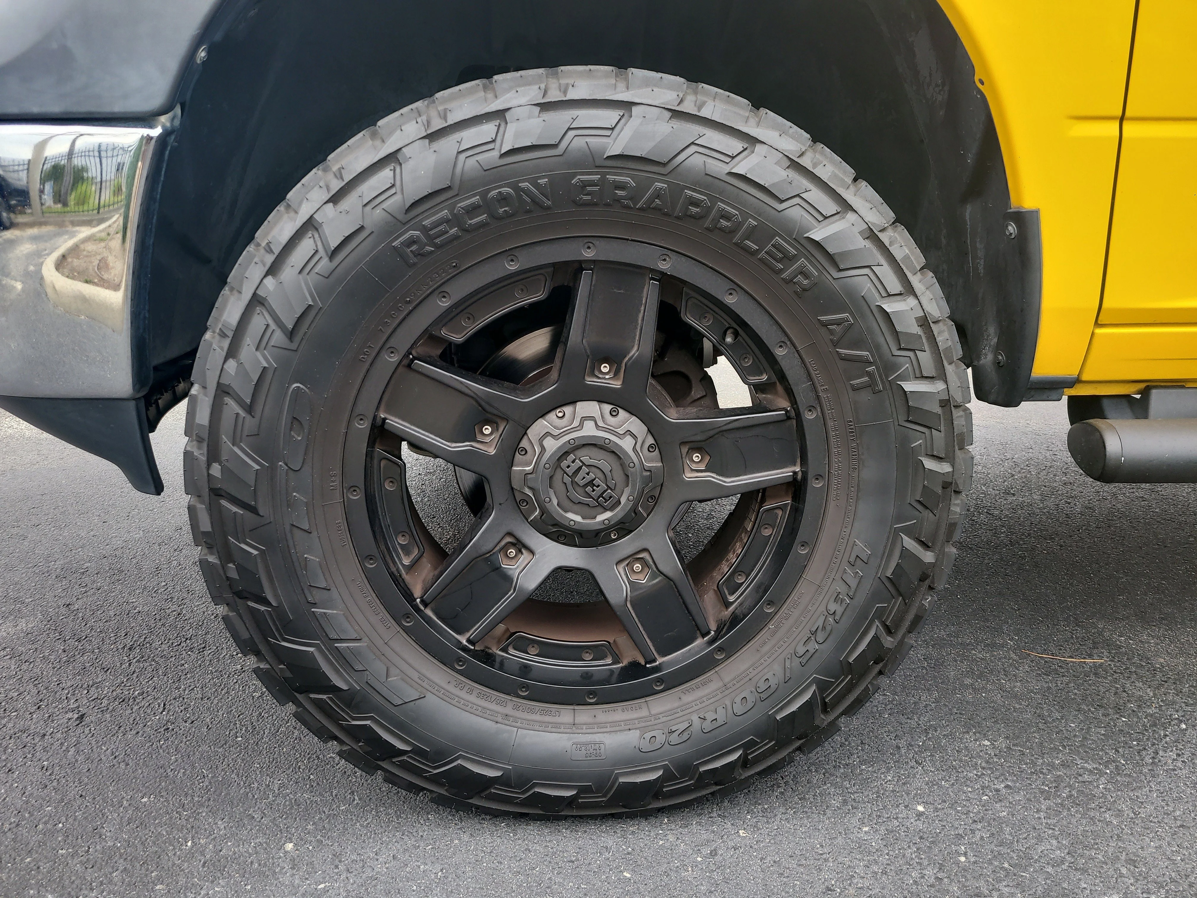 Used 2016 Detonator Yellow Clearcoat Ram Big Horn image 10