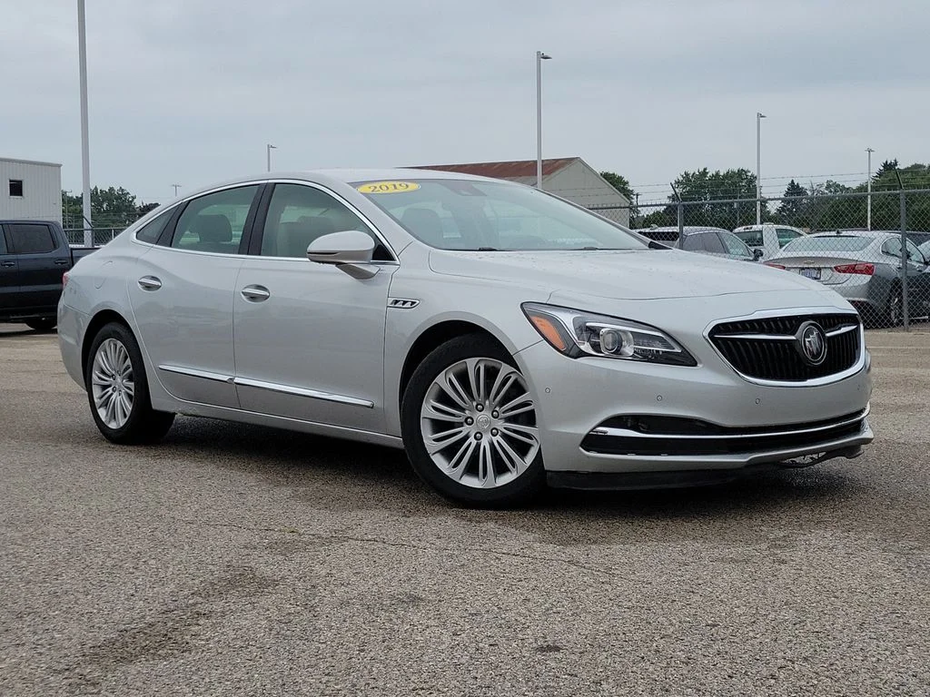 Used 2019 Silver Buick Premium I Group image 1