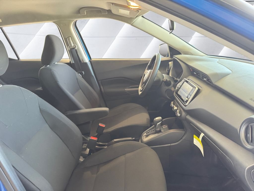 Used 2025 Blue Nissan S image 12