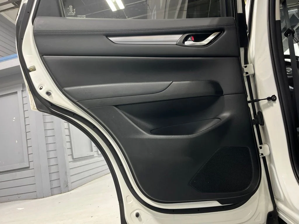 Used 2021 Snowflake White Pearl Mazda Touring image 28