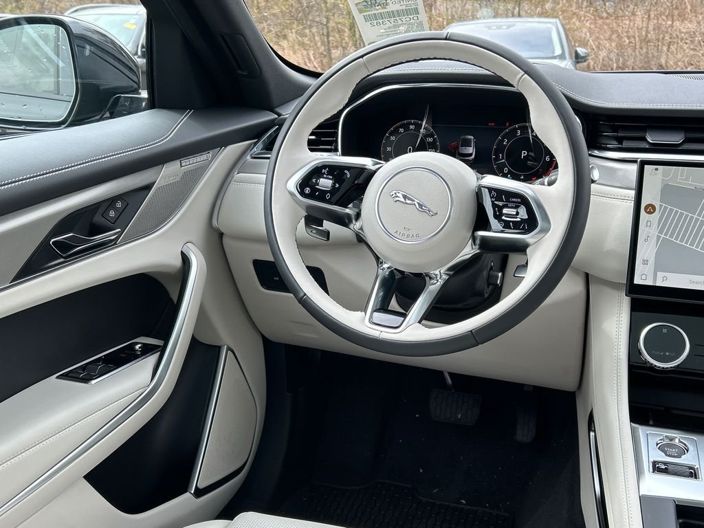 2026 Jaguar F-Pace R-Dynamic S - Photo 24