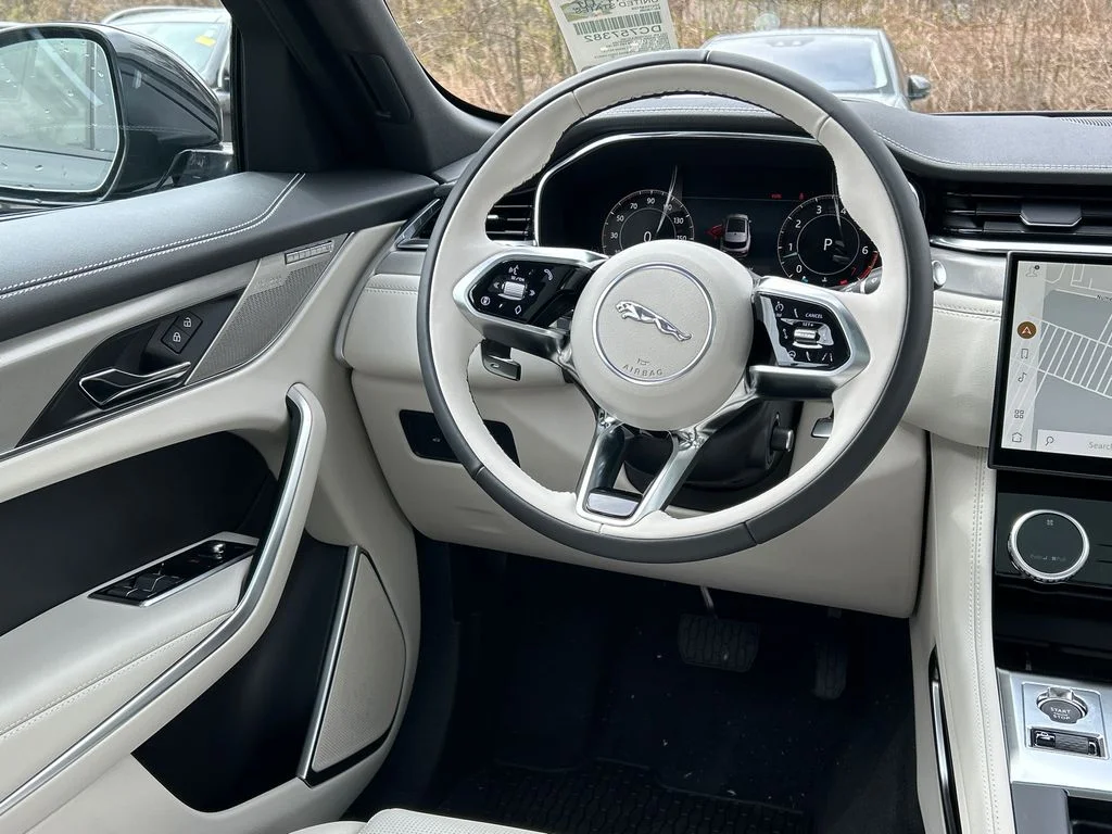 2026 Jaguar F-Pace R-Dynamic S - Photo 24