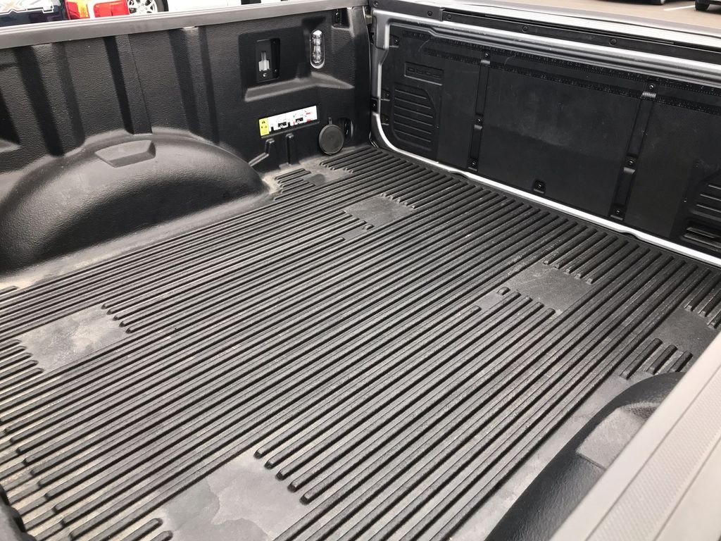 Used 2023 Silver Ford XLT image 23
