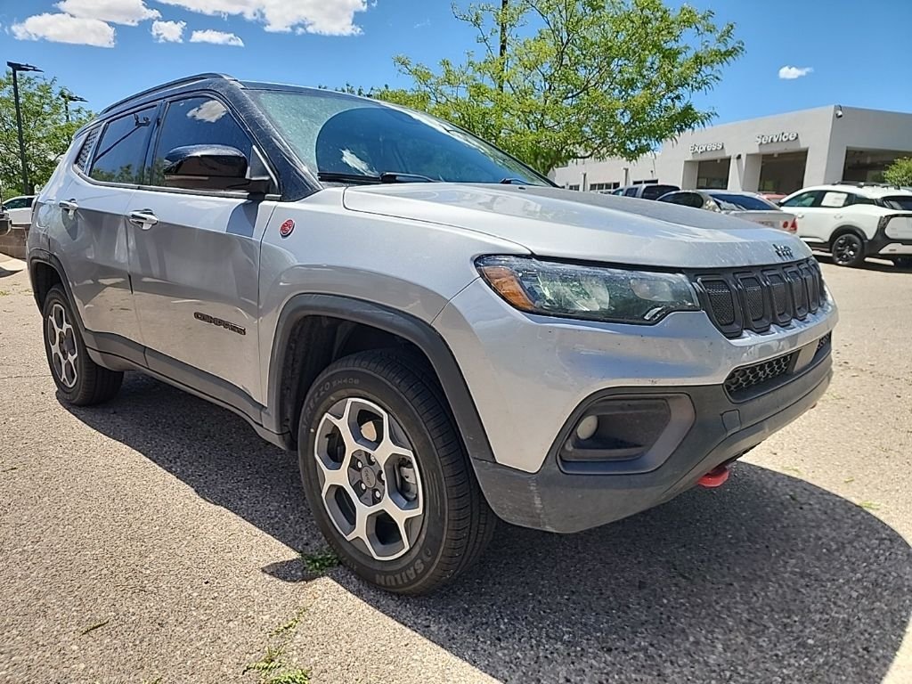 Used 2022 Silver Jeep Trailhawk image 4