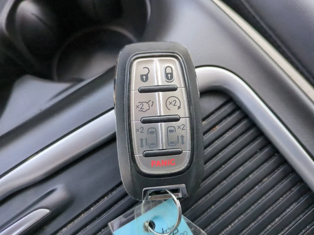 Used 2024 Bright White Clearcoat Chrysler Hybrid Select image 28