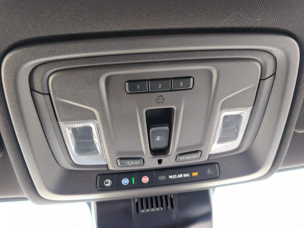 2025 Chevrolet Silverado 1500 LTZ - Photo 25